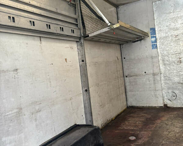 Желтый Мерседес Sprinter, объемом двигателя 2.15 л и пробегом 507 тыс. км за 3999 $, фото 17 на Automoto.ua