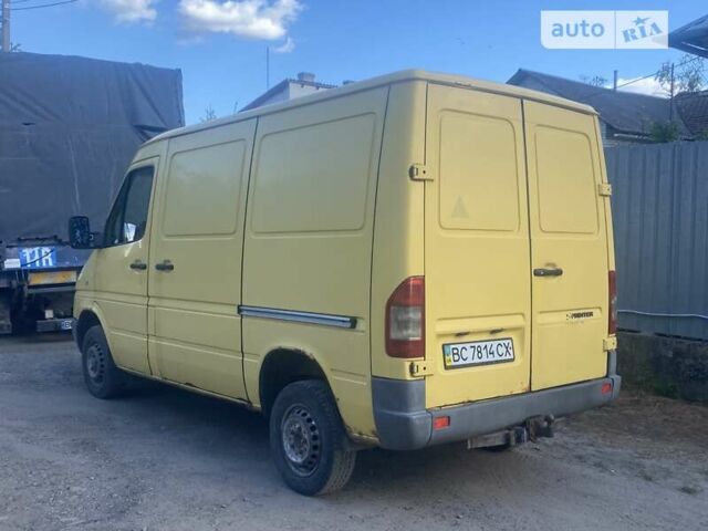 Жовтий Мерседес Sprinter, об'ємом двигуна 2.15 л та пробігом 350 тис. км за 4999 $, фото 2 на Automoto.ua