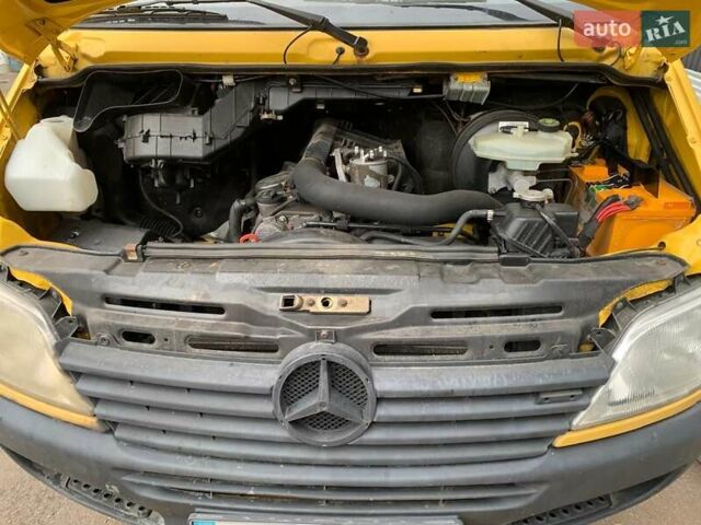 Жовтий Мерседес Sprinter, об'ємом двигуна 2.1 л та пробігом 150 тис. км за 8500 $, фото 9 на Automoto.ua