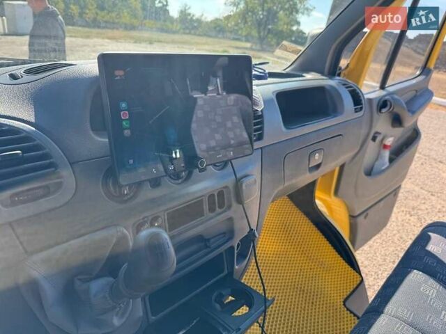 Желтый Мерседес Sprinter, объемом двигателя 2.7 л и пробегом 343 тыс. км за 17500 $, фото 7 на Automoto.ua