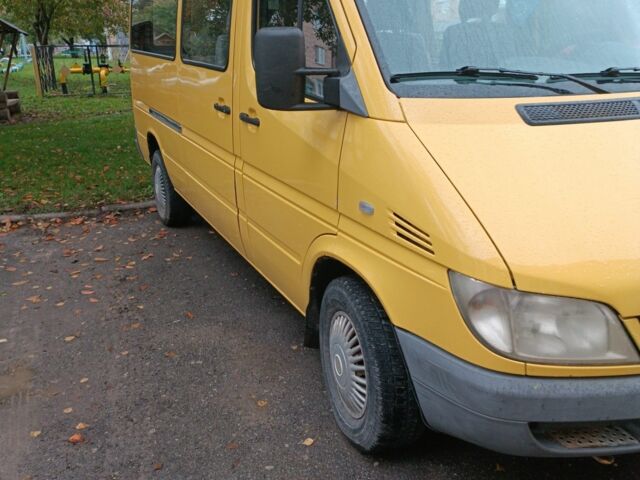 Жовтий Мерседес Sprinter, об'ємом двигуна 0 л та пробігом 530 тис. км за 8700 $, фото 2 на Automoto.ua