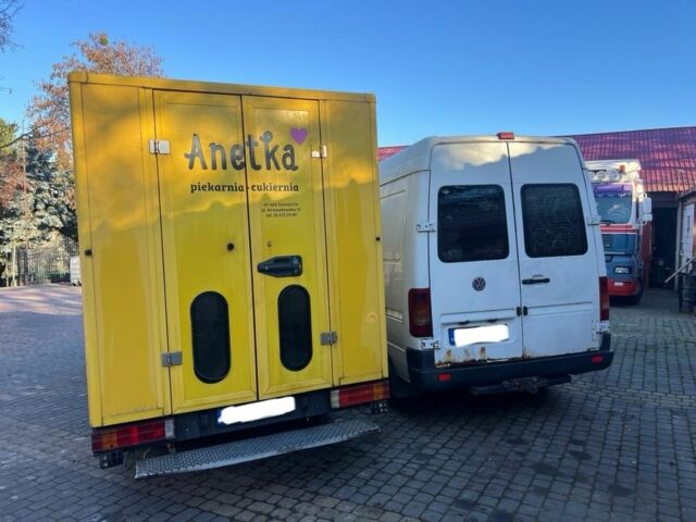 Желтый Мерседес Sprinter, объемом двигателя 0 л и пробегом 300 тыс. км за 3100 $, фото 7 на Automoto.ua