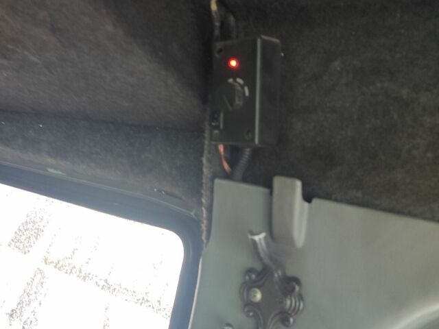 Желтый Мерседес Sprinter, объемом двигателя 2.1 л и пробегом 464 тыс. км за 7500 $, фото 17 на Automoto.ua