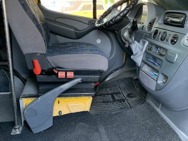 Желтый Мерседес Sprinter, объемом двигателя 2.2 л и пробегом 500 тыс. км за 8000 $, фото 5 на Automoto.ua