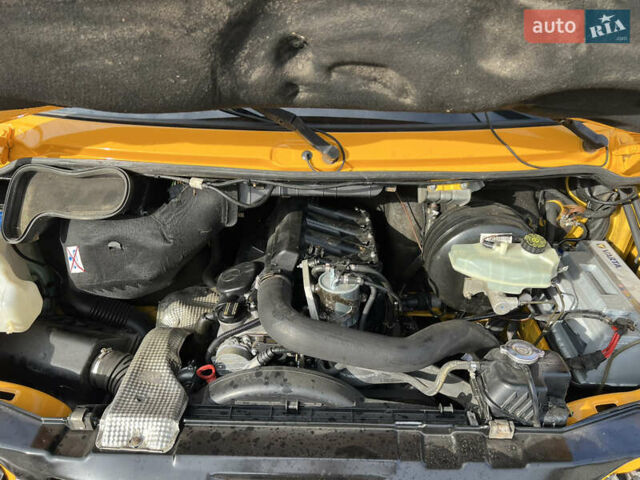 Желтый Мерседес Sprinter, объемом двигателя 0 л и пробегом 222 тыс. км за 12777 $, фото 15 на Automoto.ua