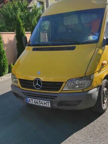 Жовтий Мерседес Sprinter, об'ємом двигуна 2.15 л та пробігом 385 тис. км за 9500 $, фото 3 на Automoto.ua