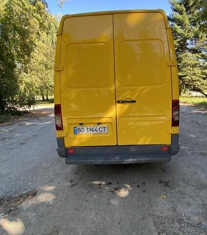 Желтый Мерседес Sprinter, объемом двигателя 2.2 л и пробегом 526 тыс. км за 9500 $, фото 5 на Automoto.ua