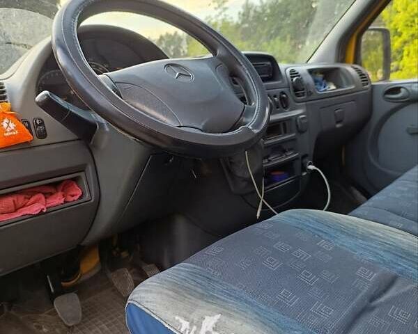 Жовтий Мерседес Sprinter, об'ємом двигуна 2.15 л та пробігом 338 тис. км за 7500 $, фото 1 на Automoto.ua