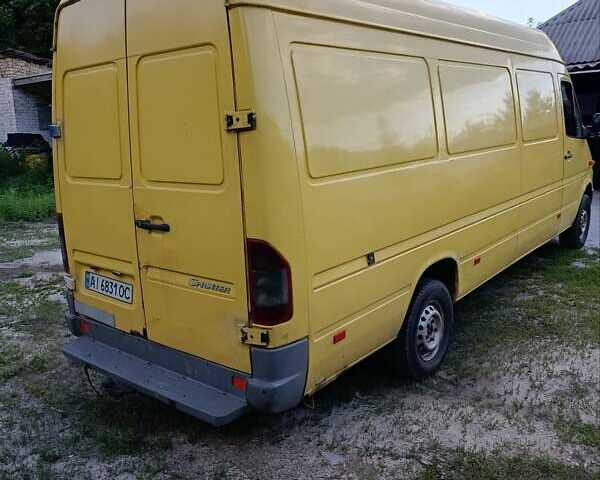 Жовтий Мерседес Sprinter, об'ємом двигуна 2.15 л та пробігом 338 тис. км за 7500 $, фото 5 на Automoto.ua