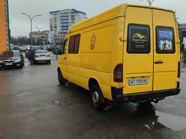 Желтый Мерседес Sprinter, объемом двигателя 2.1 л и пробегом 464 тыс. км за 7500 $, фото 6 на Automoto.ua