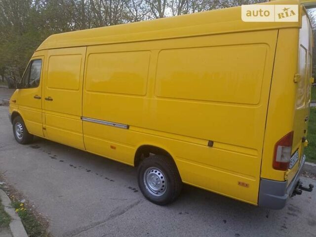 Жовтий Мерседес Sprinter, об'ємом двигуна 2.15 л та пробігом 10 тис. км за 9990 $, фото 2 на Automoto.ua