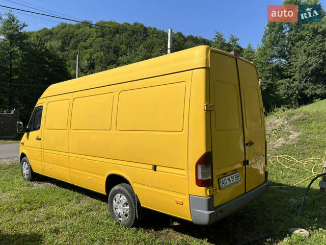 Желтый Мерседес Sprinter, объемом двигателя 0 л и пробегом 519 тыс. км за 8700 $, фото 2 на Automoto.ua