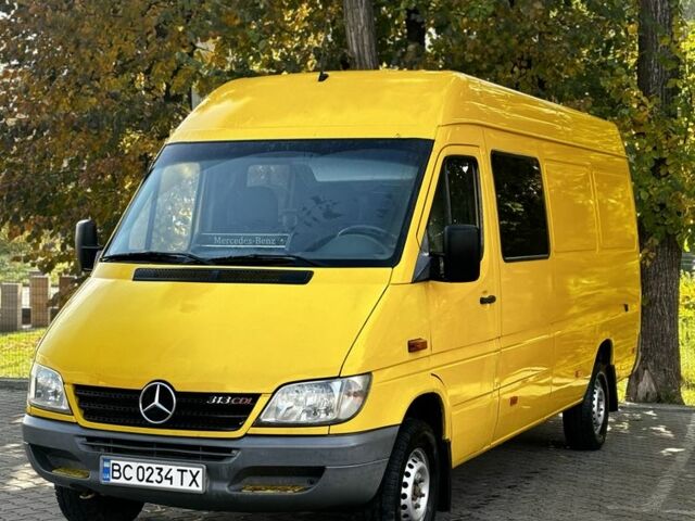 Желтый Мерседес Sprinter, объемом двигателя 2.1 л и пробегом 500 тыс. км за 9500 $, фото 8 на Automoto.ua