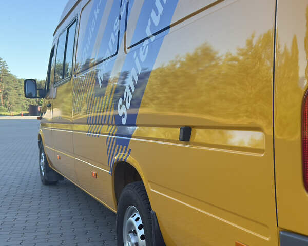 Жовтий Мерседес Sprinter, об'ємом двигуна 2.7 л та пробігом 400 тис. км за 18200 $, фото 40 на Automoto.ua