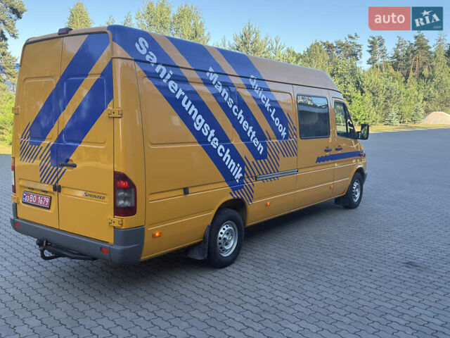 Жовтий Мерседес Sprinter, об'ємом двигуна 2.7 л та пробігом 400 тис. км за 18200 $, фото 17 на Automoto.ua