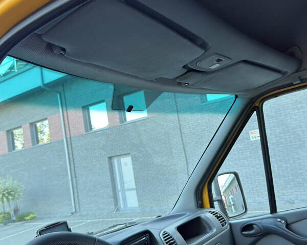 Жовтий Мерседес Sprinter, об'ємом двигуна 2.7 л та пробігом 400 тис. км за 18200 $, фото 48 на Automoto.ua
