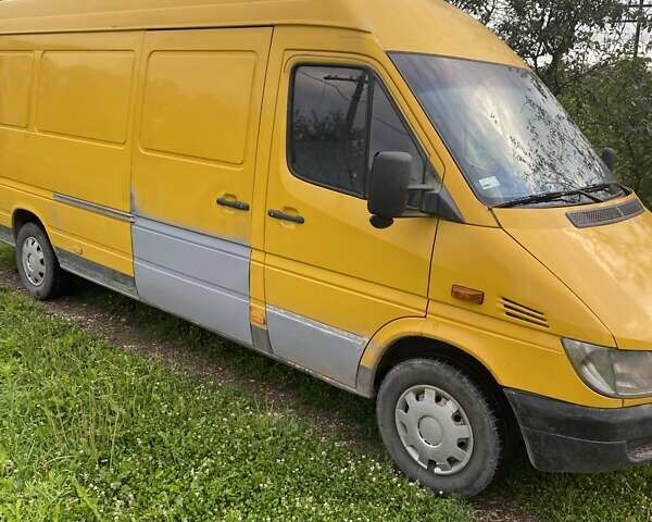 Жовтий Мерседес Sprinter, об'ємом двигуна 2.15 л та пробігом 960 тис. км за 6200 $, фото 6 на Automoto.ua