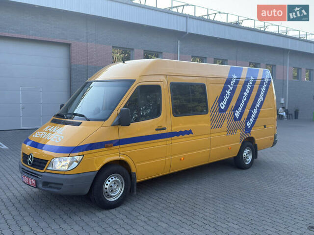 Жовтий Мерседес Sprinter, об'ємом двигуна 2.7 л та пробігом 400 тис. км за 18200 $, фото 22 на Automoto.ua