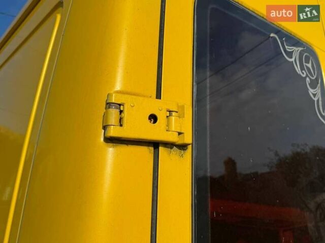 Мерседес Sprinter 2006 в Шепетовке на Automoto.ua Желтый Мерседес Sprinter, объемом двигателя 2.1 л и пробегом 636 тыс. км за 10500 $, фото 2 на Automoto.ua