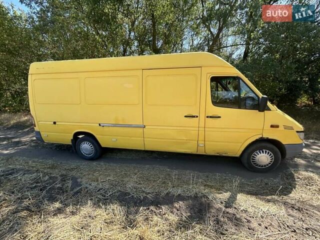 Жовтий Мерседес Sprinter, об'ємом двигуна 2.15 л та пробігом 510 тис. км за 7700 $, фото 2 на Automoto.ua