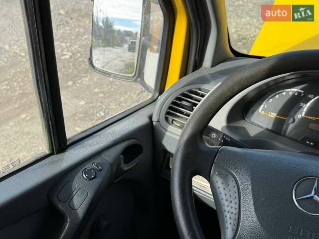 Мерседес Sprinter 2006 в Шепетовке на Automoto.ua Желтый Мерседес Sprinter, объемом двигателя 2.1 л и пробегом 636 тыс. км за 10500 $, фото 4 на Automoto.ua