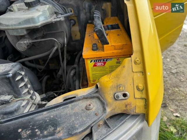 Мерседес Sprinter 2006 в Шепетовке на Automoto.ua Желтый Мерседес Sprinter, объемом двигателя 2.1 л и пробегом 636 тыс. км за 10500 $, фото 7 на Automoto.ua