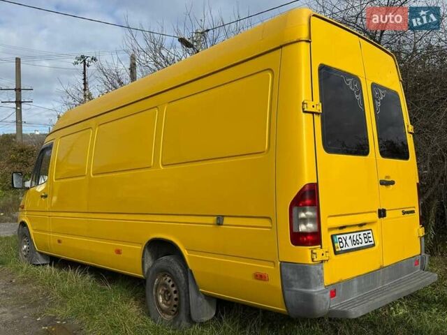Мерседес Sprinter 2006 в Шепетовке на Automoto.ua Желтый Мерседес Sprinter, объемом двигателя 2.1 л и пробегом 636 тыс. км за 10500 $, фото 14 на Automoto.ua
