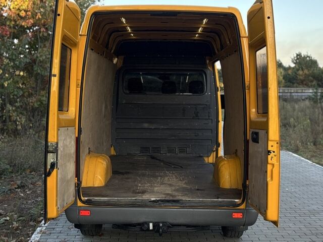 Мерседес Sprinter 2006 у Рівному на Automoto.ua Жовтий Мерседес Sprinter, об'ємом двигуна 2.1 л та пробігом 377 тис. км за 11350 $, фото 14 на Automoto.ua