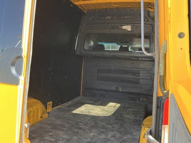 Жовтий Мерседес Sprinter, об'ємом двигуна 2.1 л та пробігом 600 тис. км за 10000 $, фото 4 на Automoto.ua