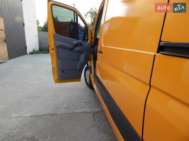 Желтый Мерседес Sprinter, объемом двигателя 2.15 л и пробегом 630 тыс. км за 10700 $, фото 11 на Automoto.ua
