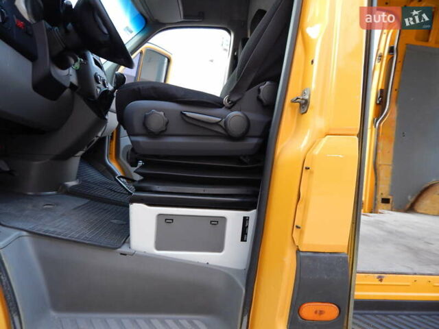 Желтый Мерседес Sprinter, объемом двигателя 2.15 л и пробегом 630 тыс. км за 10700 $, фото 22 на Automoto.ua