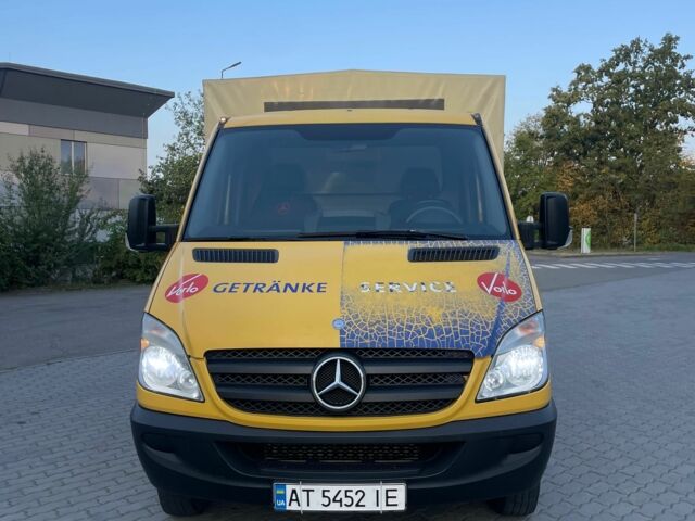 Желтый Мерседес Sprinter, объемом двигателя 2.1 л и пробегом 245 тыс. км за 19900 $, фото 6 на Automoto.ua