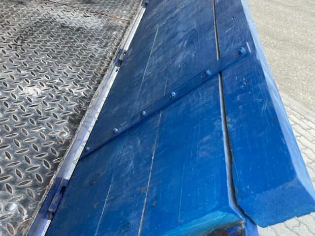 Желтый Мерседес Sprinter, объемом двигателя 2.1 л и пробегом 245 тыс. км за 19900 $, фото 20 на Automoto.ua