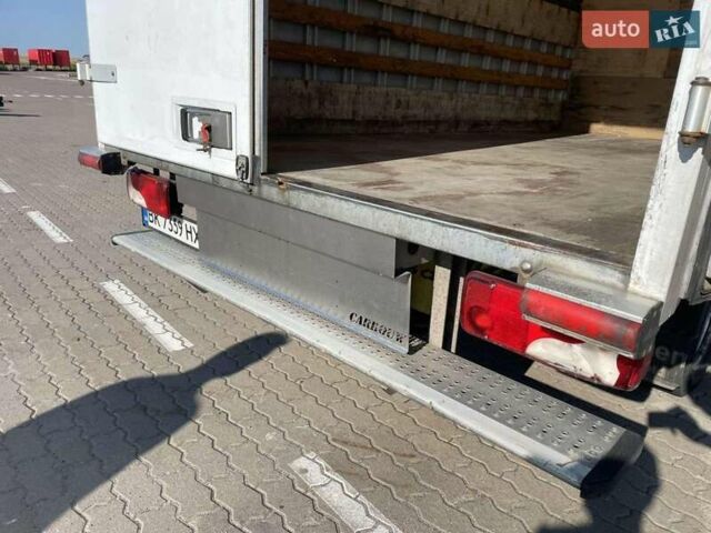 Желтый Мерседес Sprinter, объемом двигателя 2.15 л и пробегом 629 тыс. км за 16000 $, фото 8 на Automoto.ua