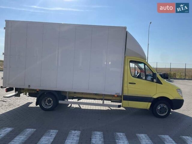 Желтый Мерседес Sprinter, объемом двигателя 2.15 л и пробегом 629 тыс. км за 16000 $, фото 2 на Automoto.ua
