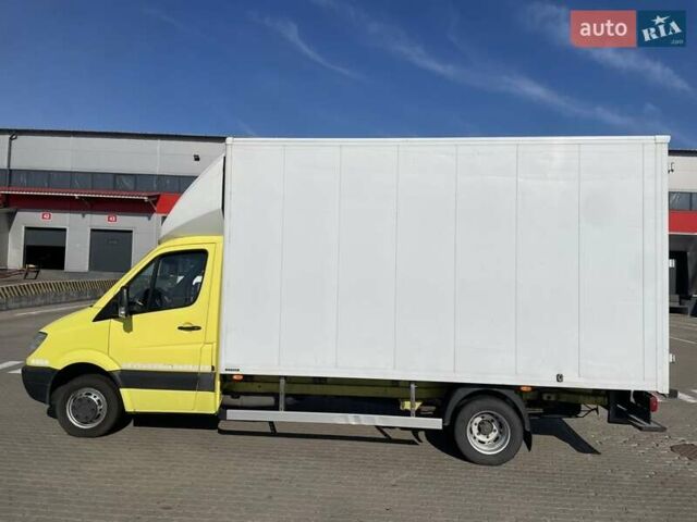 Желтый Мерседес Sprinter, объемом двигателя 2.15 л и пробегом 629 тыс. км за 16000 $, фото 4 на Automoto.ua