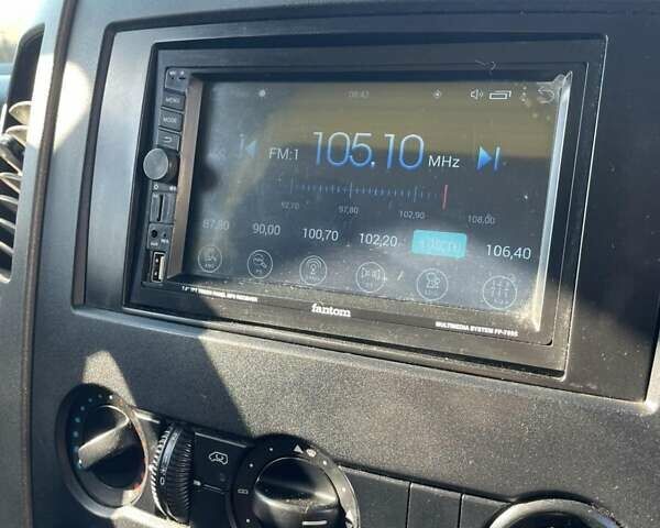 Желтый Мерседес Sprinter, объемом двигателя 2.15 л и пробегом 629 тыс. км за 16000 $, фото 12 на Automoto.ua