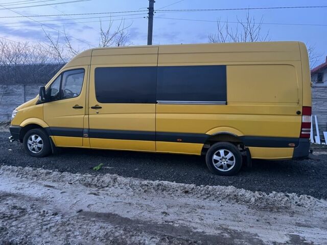 Жовтий Мерседес Sprinter, об'ємом двигуна 2.1 л та пробігом 200 тис. км за 13500 $, фото 2 на Automoto.ua