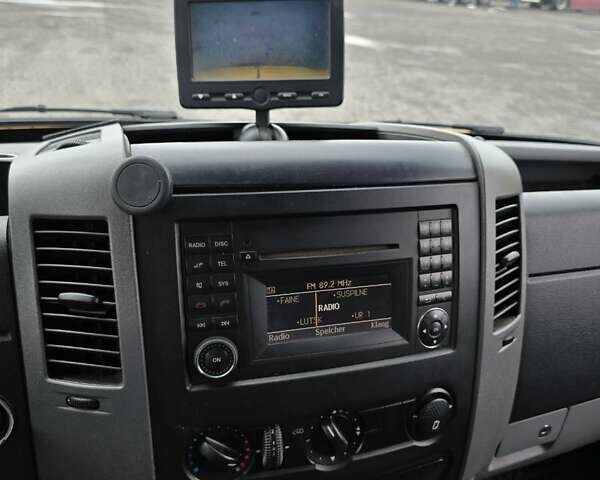 Желтый Мерседес Sprinter, объемом двигателя 2.14 л и пробегом 551 тыс. км за 10199 $, фото 37 на Automoto.ua