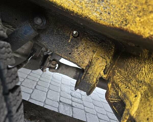 Желтый Мерседес Sprinter, объемом двигателя 2.14 л и пробегом 551 тыс. км за 10199 $, фото 23 на Automoto.ua