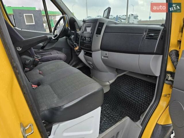 Желтый Мерседес Sprinter, объемом двигателя 2.14 л и пробегом 551 тыс. км за 10199 $, фото 30 на Automoto.ua