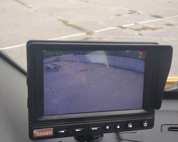 Желтый Мерседес Sprinter, объемом двигателя 0 л и пробегом 195 тыс. км за 18900 $, фото 35 на Automoto.ua