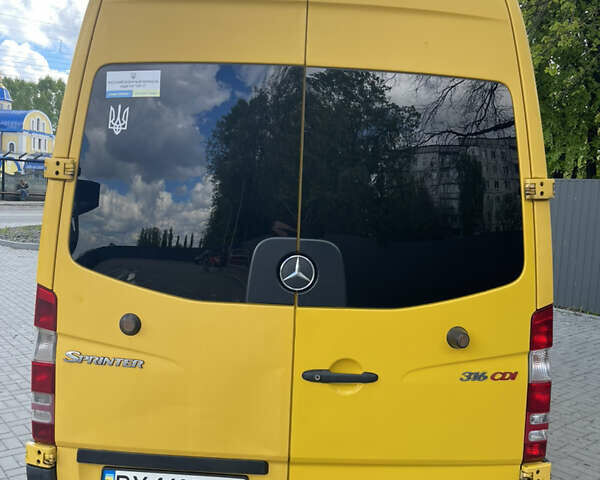 Жовтий Мерседес Sprinter, об'ємом двигуна 2.2 л та пробігом 238 тис. км за 11700 $, фото 4 на Automoto.ua