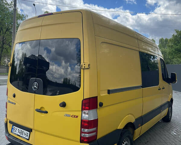 Жовтий Мерседес Sprinter, об'ємом двигуна 2.2 л та пробігом 238 тис. км за 11700 $, фото 5 на Automoto.ua