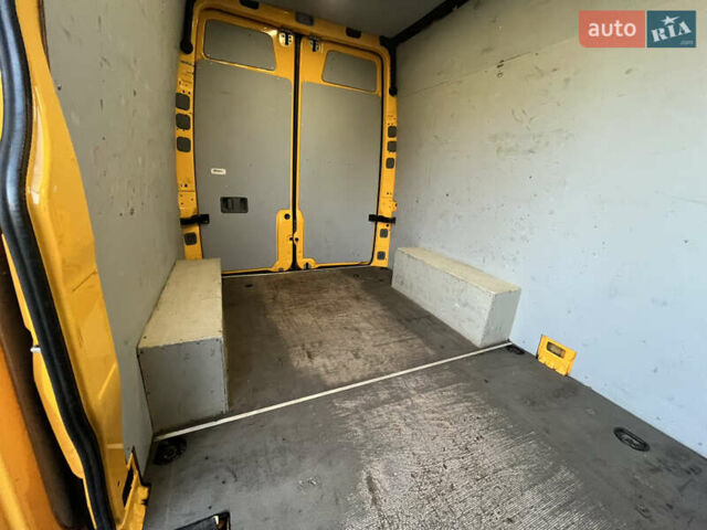 Желтый Мерседес Sprinter, объемом двигателя 3 л и пробегом 310 тыс. км за 21000 $, фото 31 на Automoto.ua