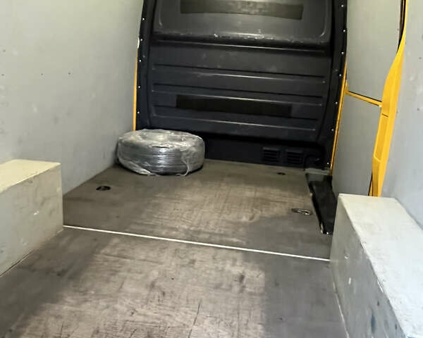 Желтый Мерседес Sprinter, объемом двигателя 3 л и пробегом 310 тыс. км за 21000 $, фото 32 на Automoto.ua