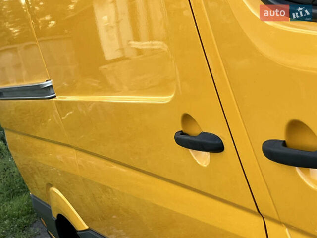 Желтый Мерседес Sprinter, объемом двигателя 3 л и пробегом 310 тыс. км за 21000 $, фото 8 на Automoto.ua