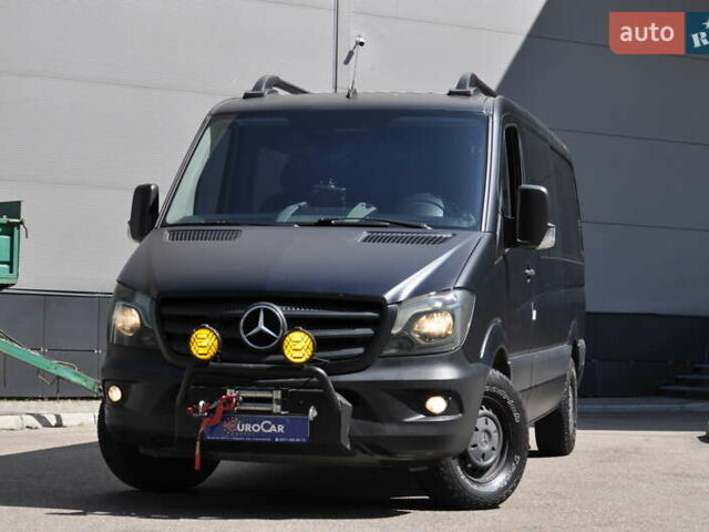 Желтый Мерседес Sprinter, объемом двигателя 2.14 л и пробегом 238 тыс. км за 17300 $, фото 3 на Automoto.ua