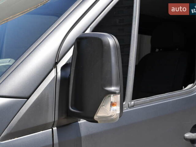 Желтый Мерседес Sprinter, объемом двигателя 2.14 л и пробегом 238 тыс. км за 17300 $, фото 11 на Automoto.ua