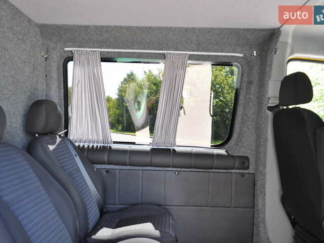 Желтый Мерседес Sprinter, объемом двигателя 2.14 л и пробегом 238 тыс. км за 17300 $, фото 25 на Automoto.ua